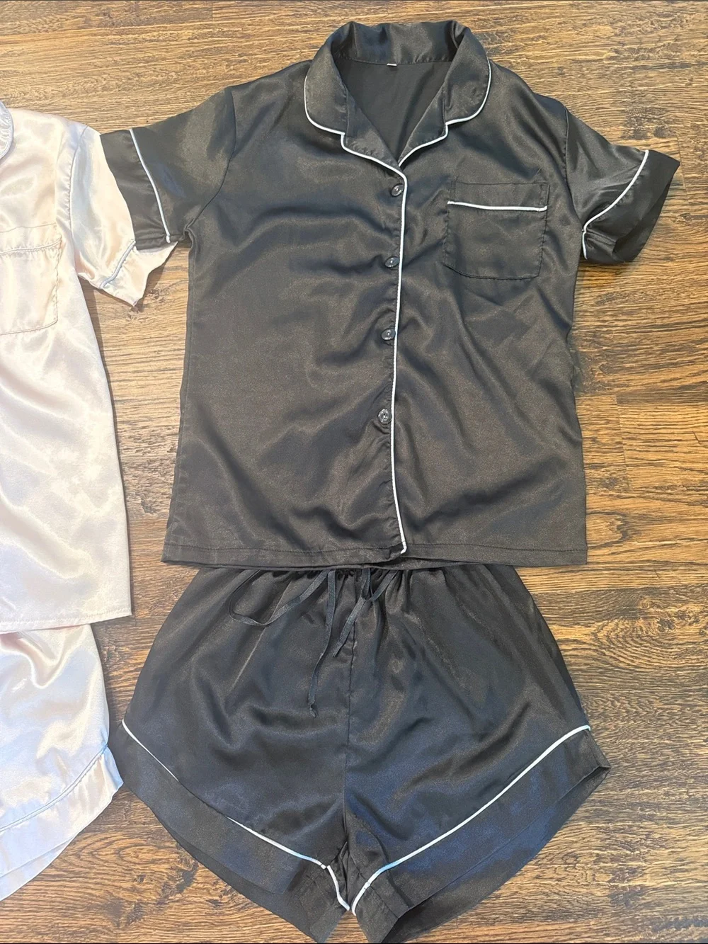 Short Sleeve Pajama Sets - Black and Light Pink